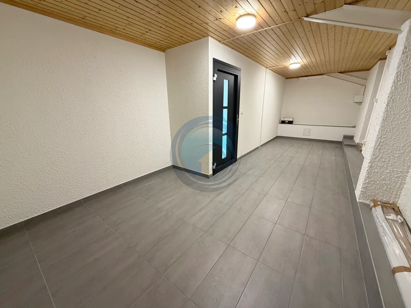 BEAUTIFUL 4.5-ROOM APARTMENT WITH FIREPLACE AND SPACIOUS TERRACE - Photo 11 of 20