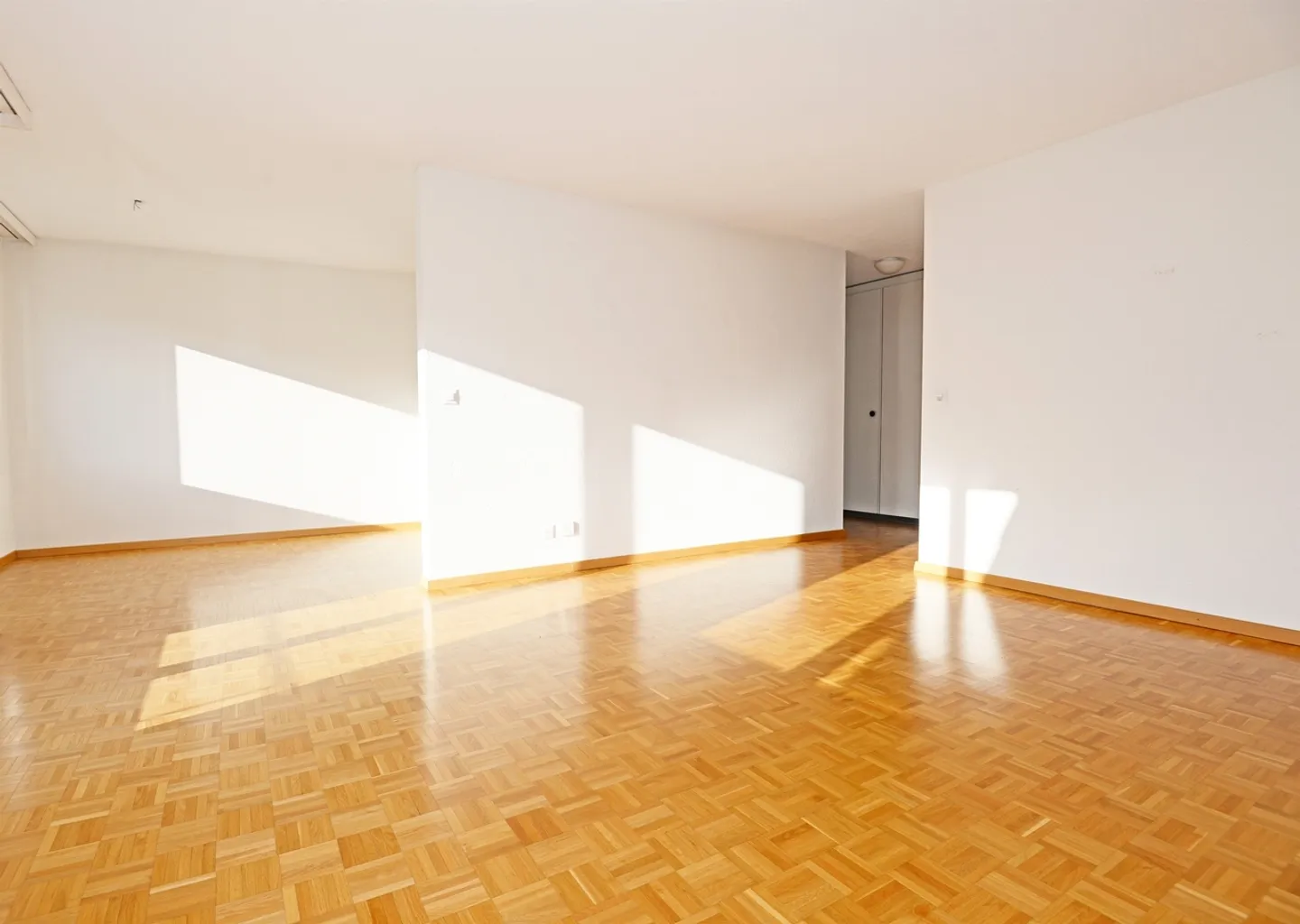 Appartamento luminoso 3.5 locali - Foto 2 di 8