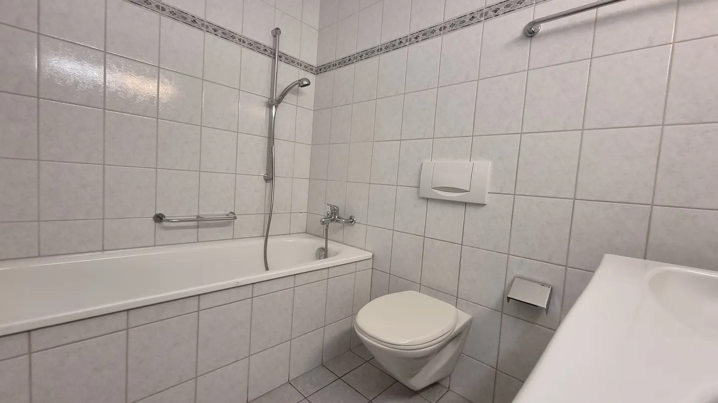 Schöne 4 1/2-Zimmerwohnung an ruhiger Lage - Foto 7 von 10