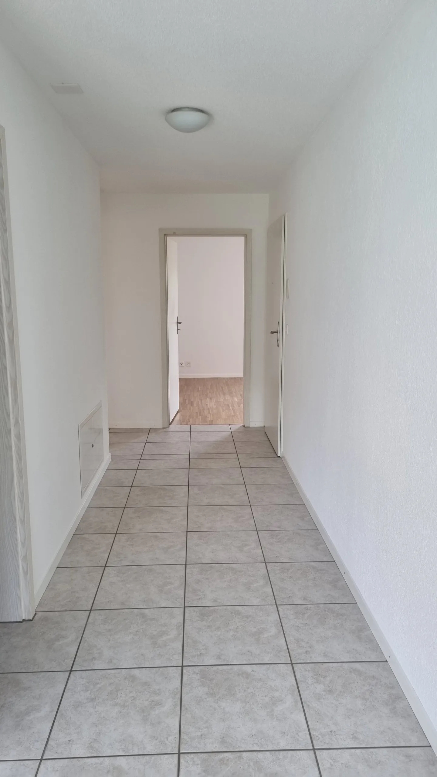 Schöne 4 1/2-Zimmerwohnung an ruhiger Lage - Foto 8 von 10