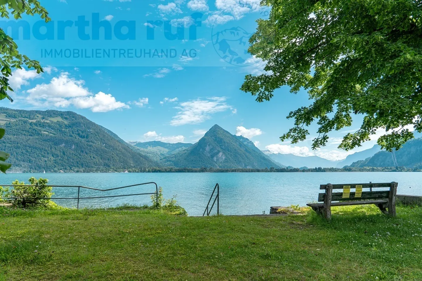 Terreno edificabile con vista lago - Foto 1 di 11
