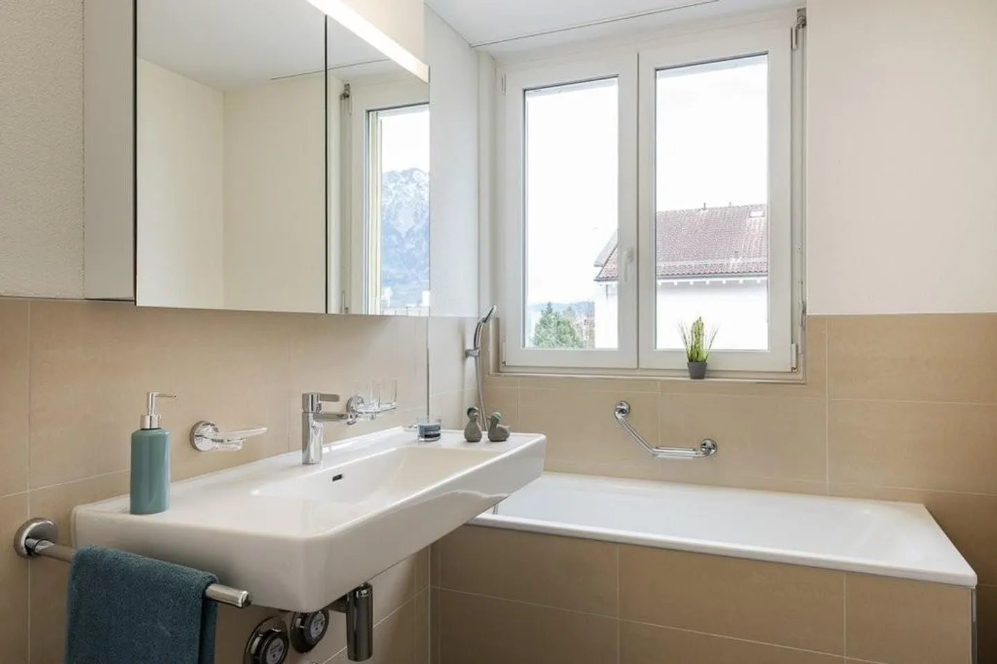 Appartement moderne, central et calme - saisissez l'opportunité ! - Photo 7 sur 9