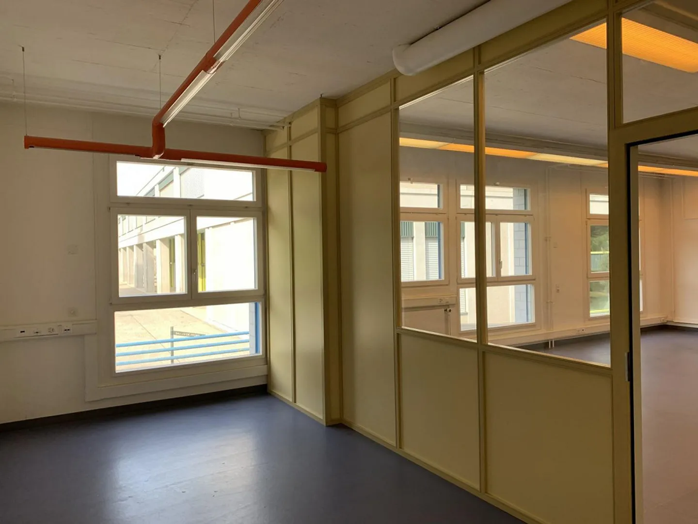 Die Tour-de-Peilz, im Gebäude, das die Post beherbergt - Büros im Erdgeschoss - Foto 10 von 12