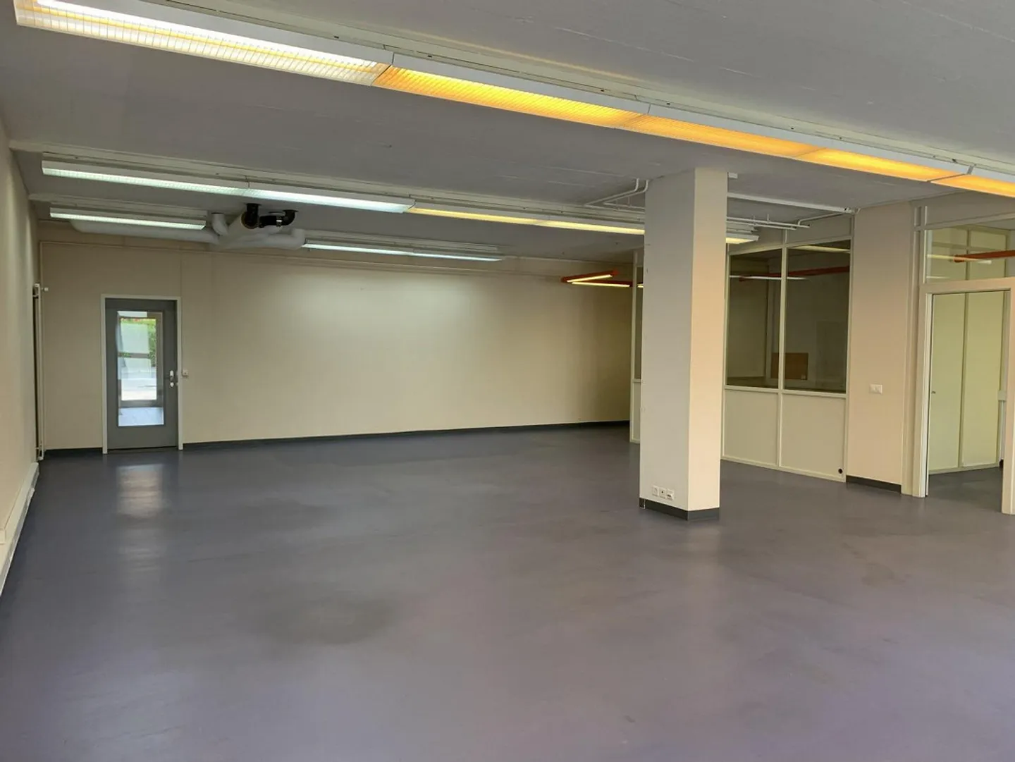 Die Tour-de-Peilz, im Gebäude, das die Post beherbergt - Büros im Erdgeschoss - Foto 12 von 12