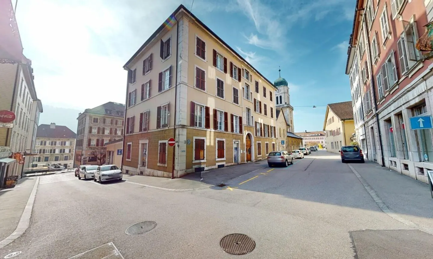Gemischt genutztes Renditeobjekt im Herzen von Saint-Imier - hohe Rentabilität - Foto 2 von 13