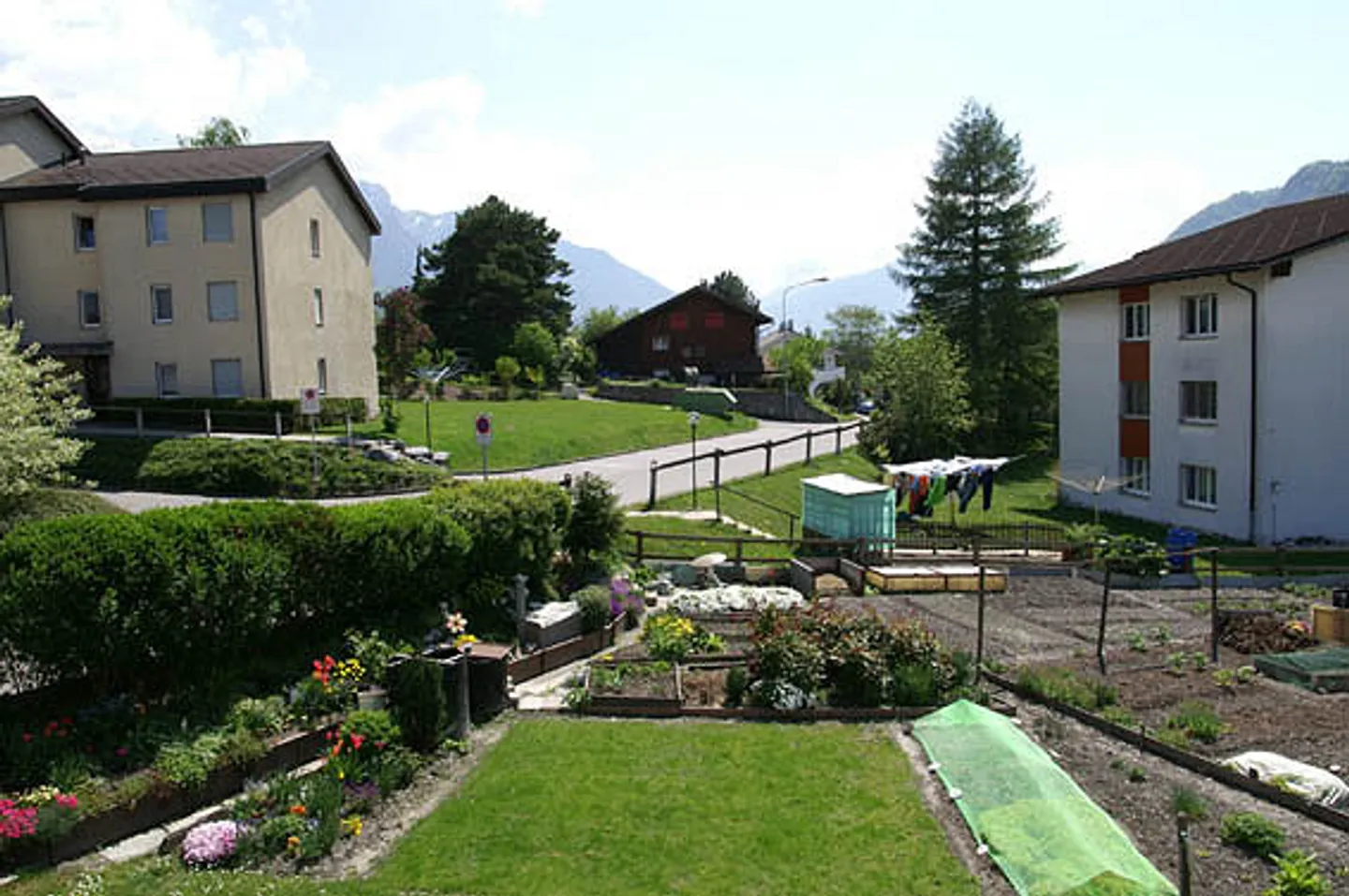 Sunny 4-room apartment - Photo 6 of 7