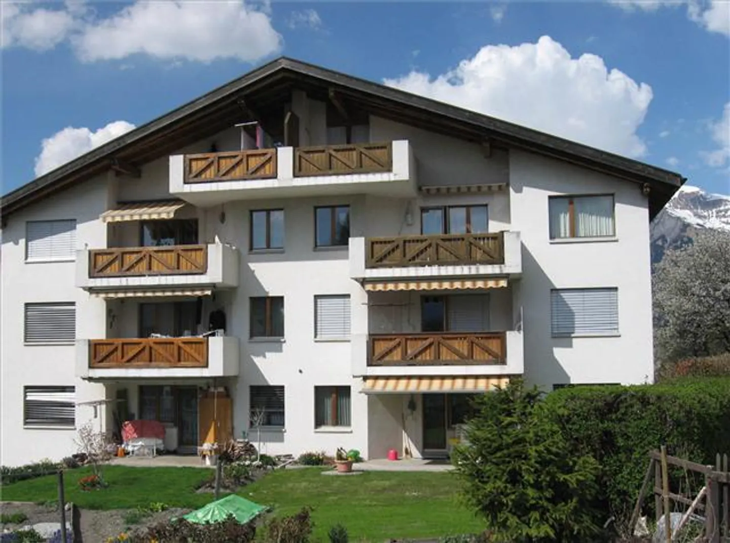 Sunny 4-room apartment - Photo 7 of 7