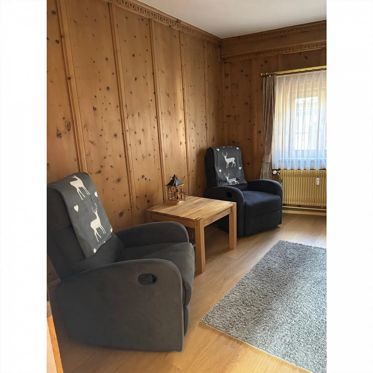 3-room attic apartment in Zuoz - available for rent only as a holiday apartment - Photo 6 of 8