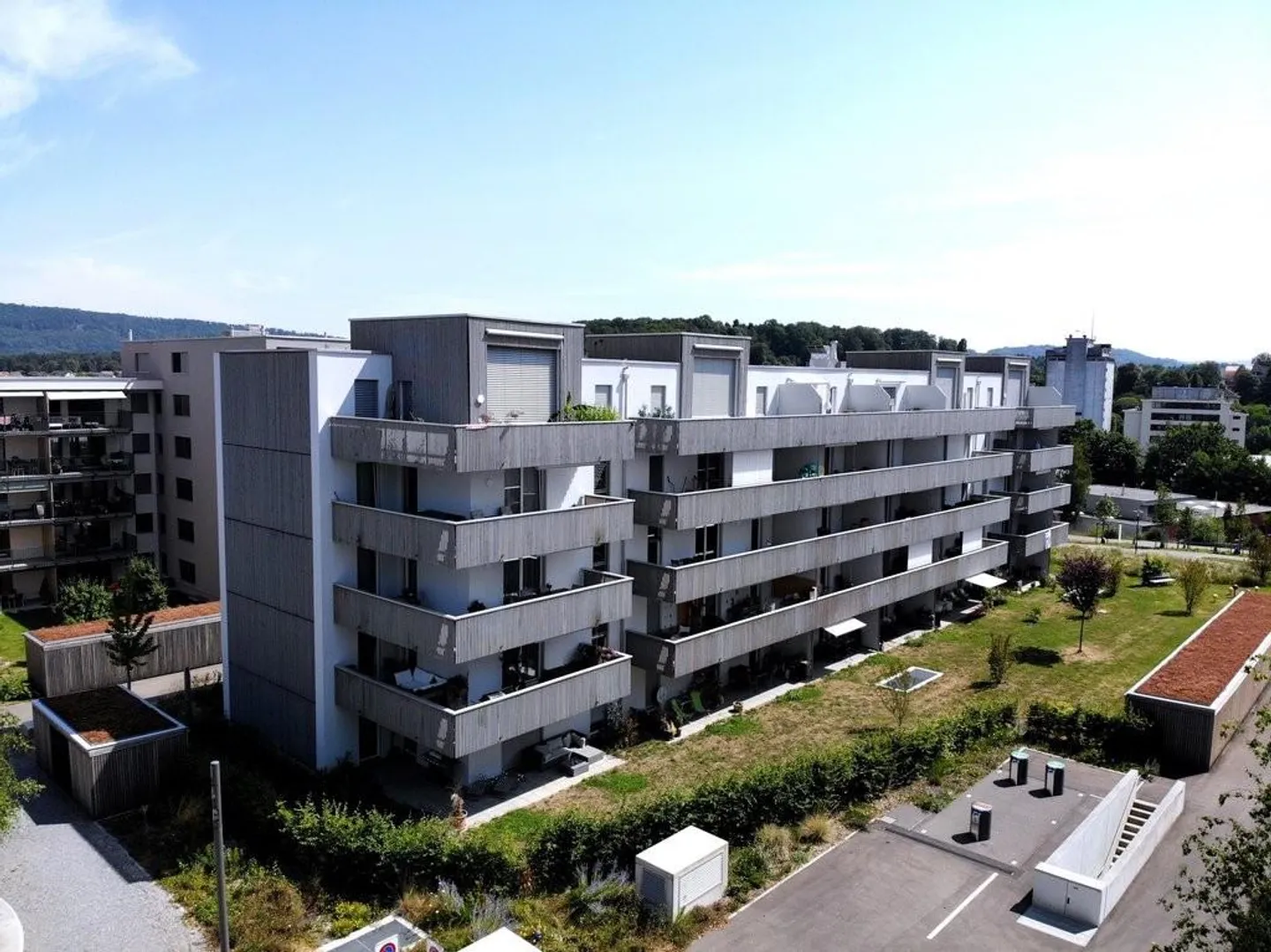 RENT WITHOUT DEPOSIT - 3.5 room apartment with a view of the castle - Photo 1 of 8