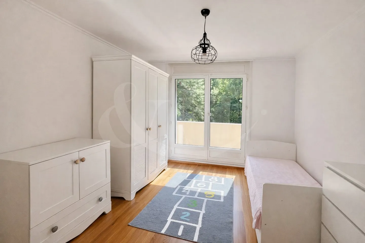 Élégant Duplex 5 pièces dans une résidence sécurisée à Chêne-Bougeries - Photo 6 sur 8