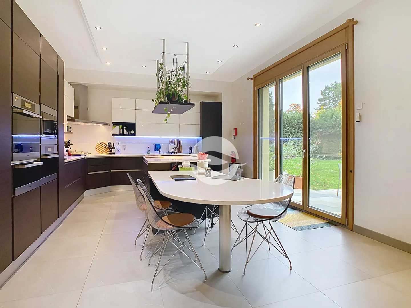 Casa 11 stanze - Foto 4 di 24