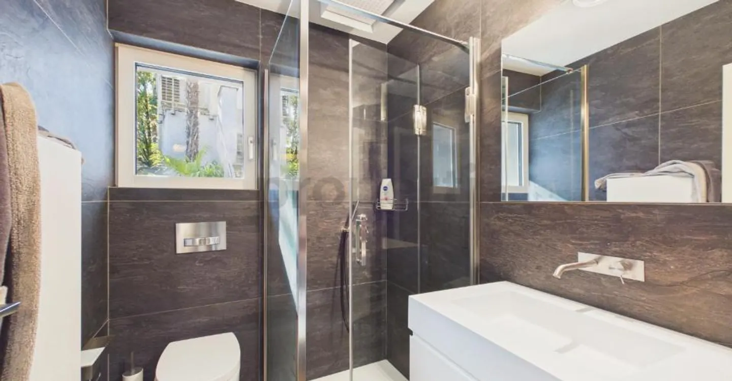 Villa design with stunning lake view with SPA and indoor pool - Vico Morcote - Photo 11 of 12