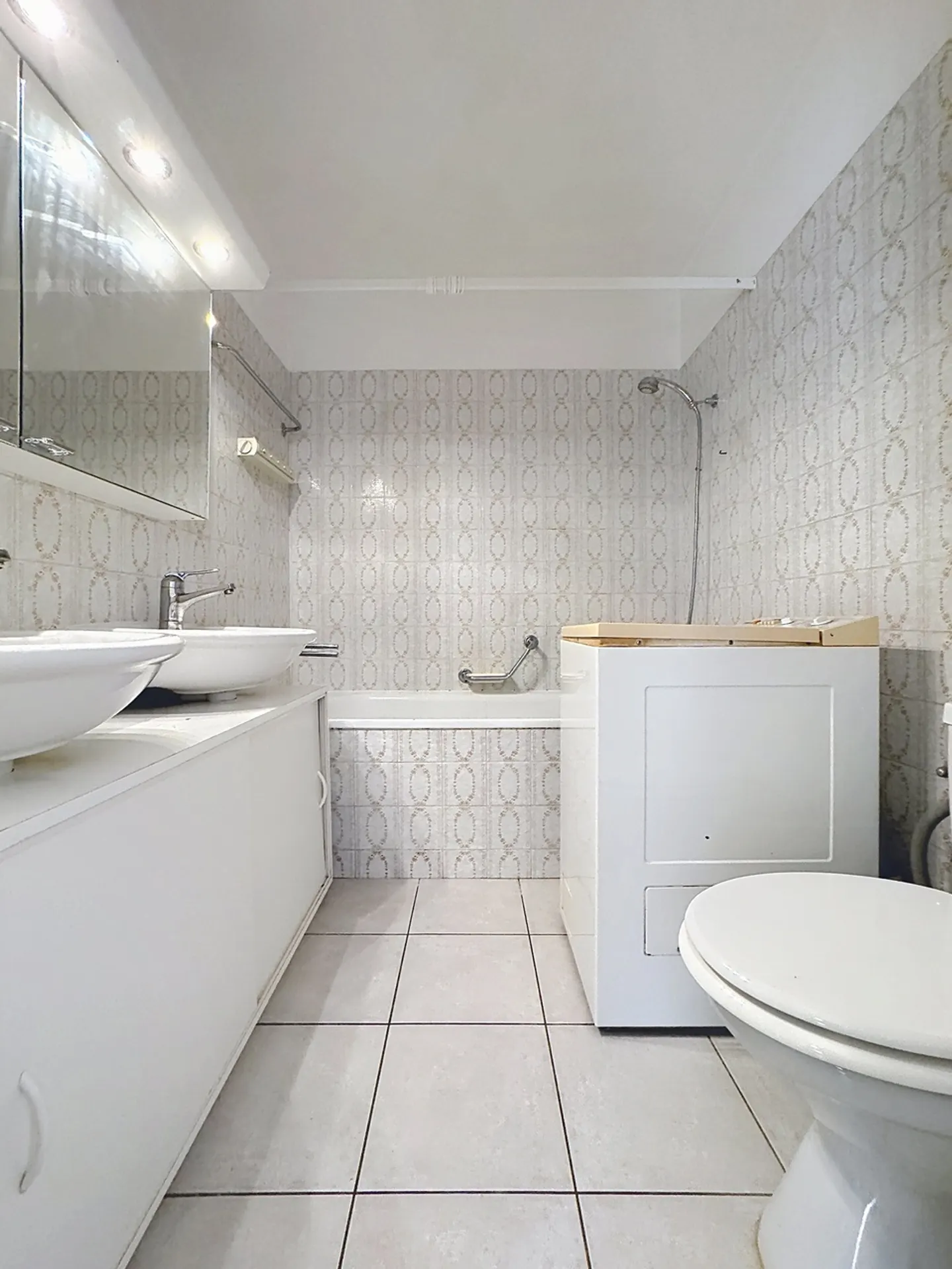 Schöne 4-Zimmer-Wohnung mit atemberaubendem, freiem Blick - Foto 10 von 15