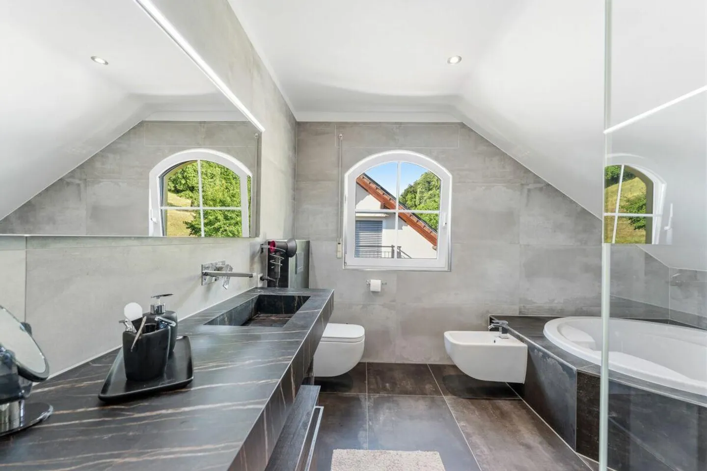 Detached Single-Family Home - Photo 24 of 30
