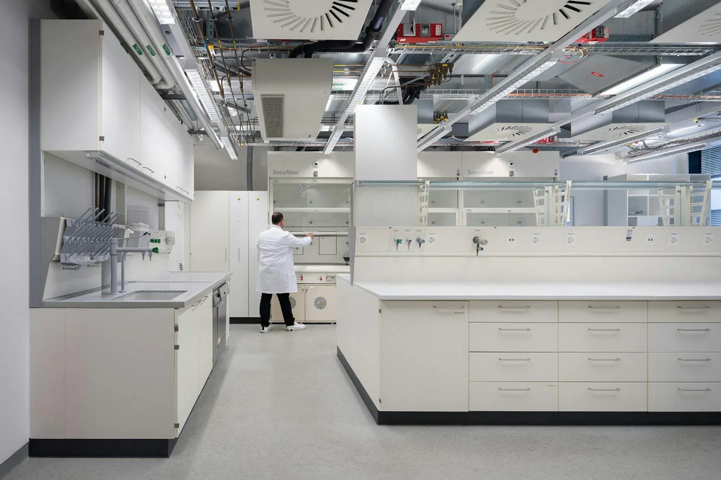 Moderne Büro- und Laborflächen - Foto 2 von 12