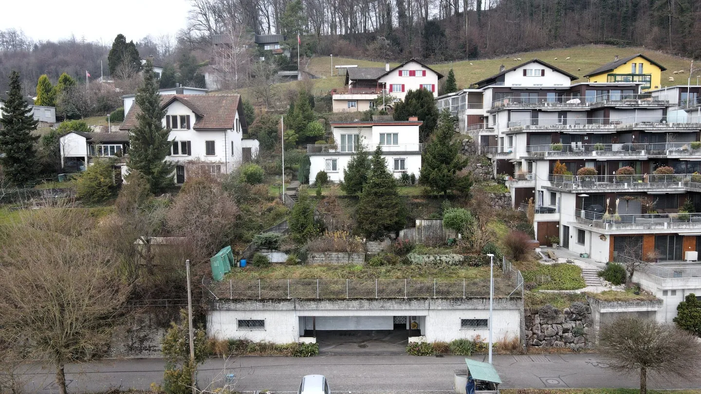 5.5 Room Single-Family House with Generous Plot, Corresponding Design Space and Wonderful View - Photo 11 of 15