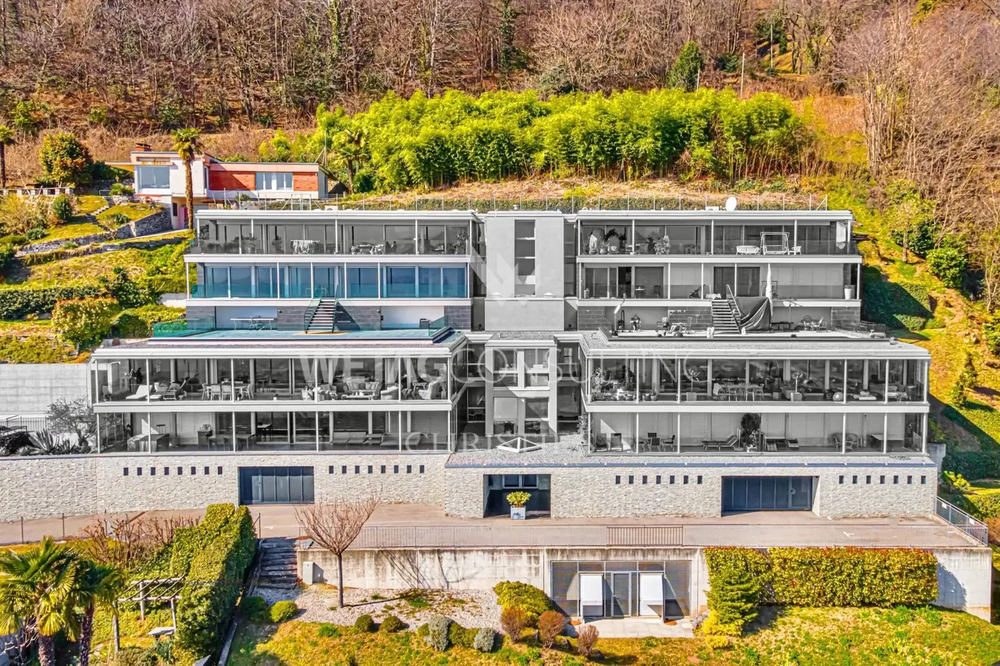 Appartamento prestigioso con vista spettacolare sul lago di Lugano a Vernate in vendita - Foto 1 di 12