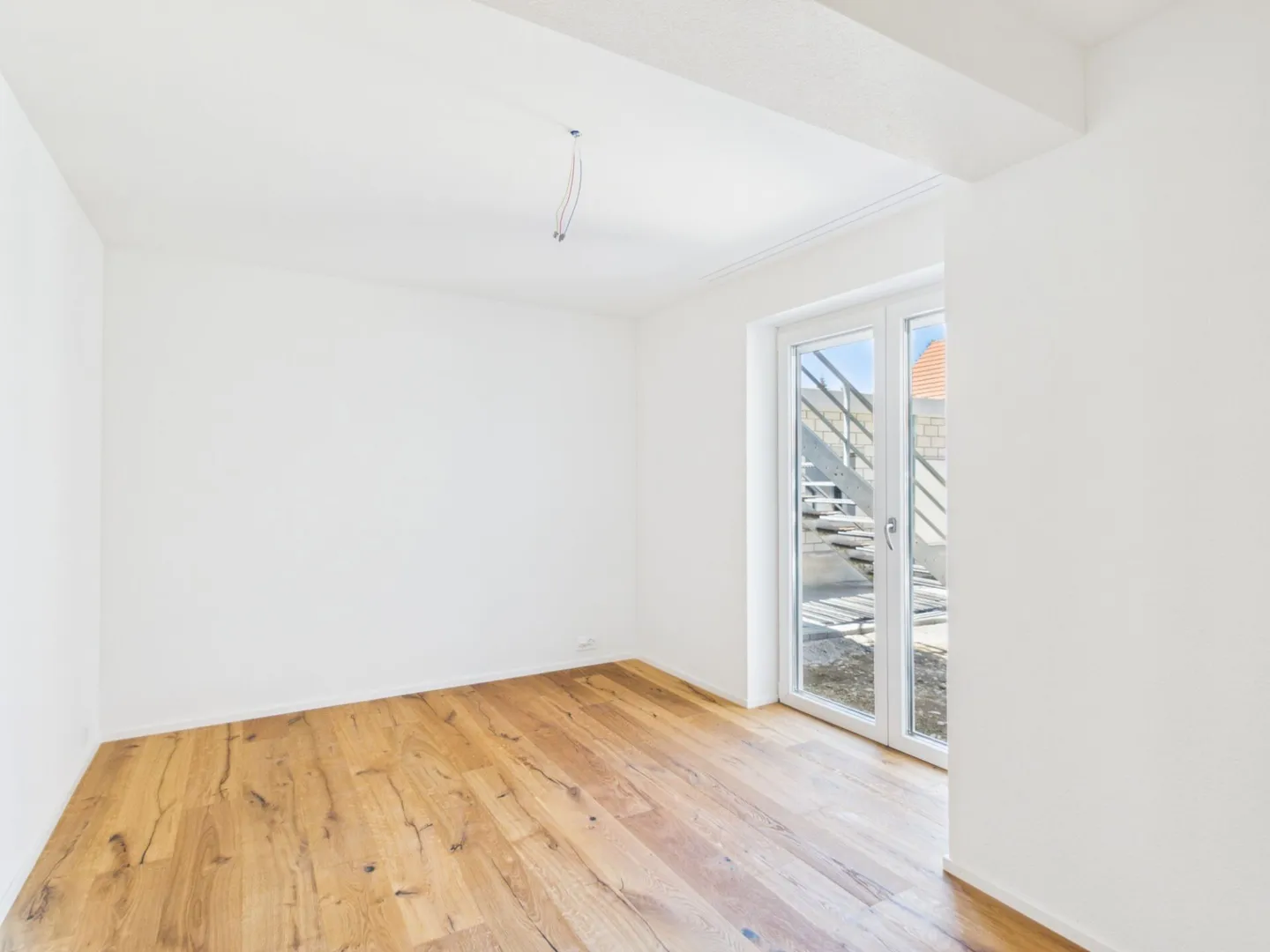 Spacious 7.5 Room Apartment Completely Renovated for Large Families - Photo 4 of 5