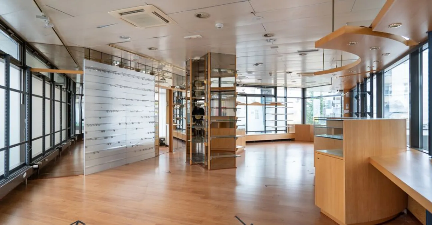 Edificio ad uso misto in affitto - Foto 3 di 6