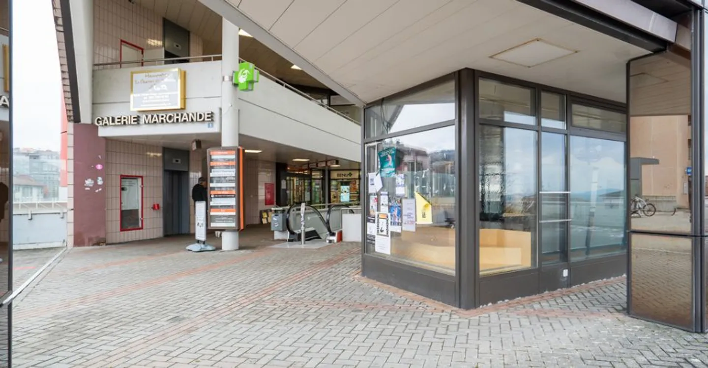 Edificio ad uso misto in affitto - Foto 5 di 6