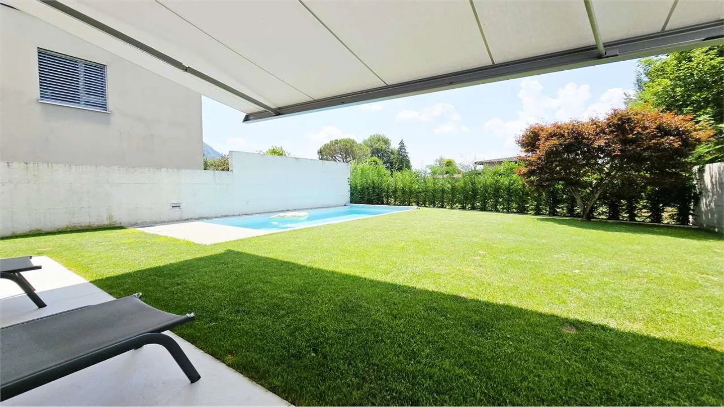 Villa contemporaine avec piscine à Villa Luganese - Photo 6 sur 13