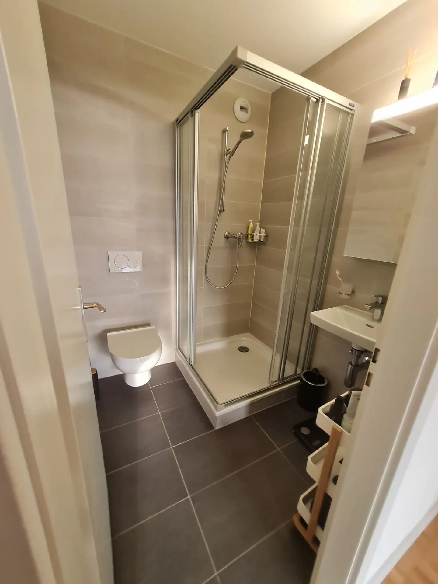 Appartamento di 4 stanze con magnifica vista sul lago - Foto 6 di 11