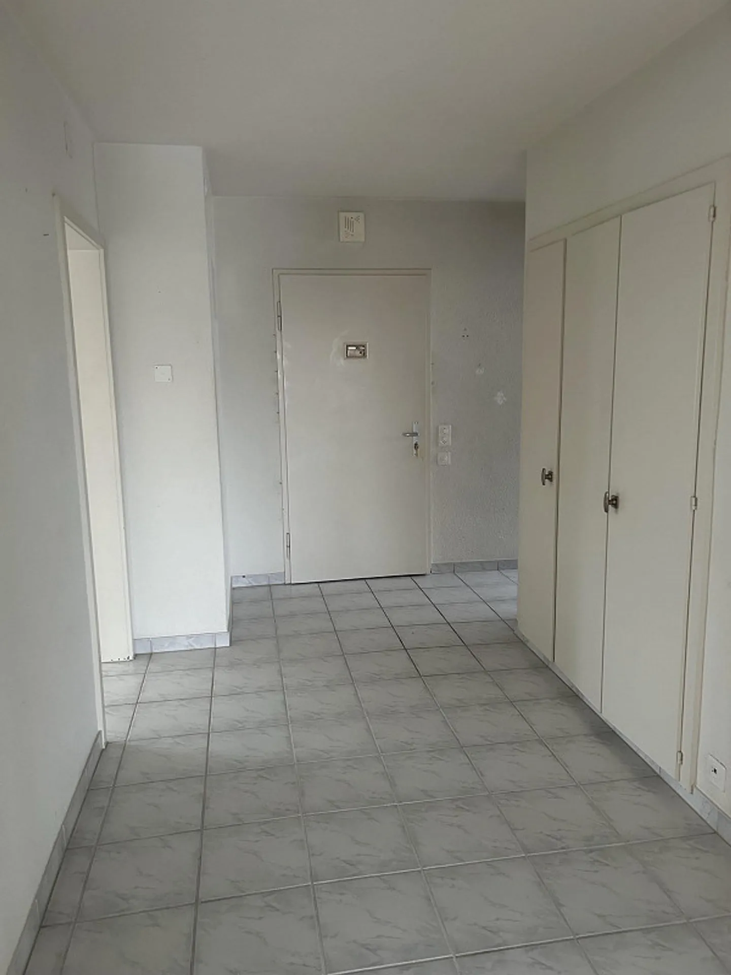 Appartement pour le confort et le bureau à domicile - Photo 4 sur 13