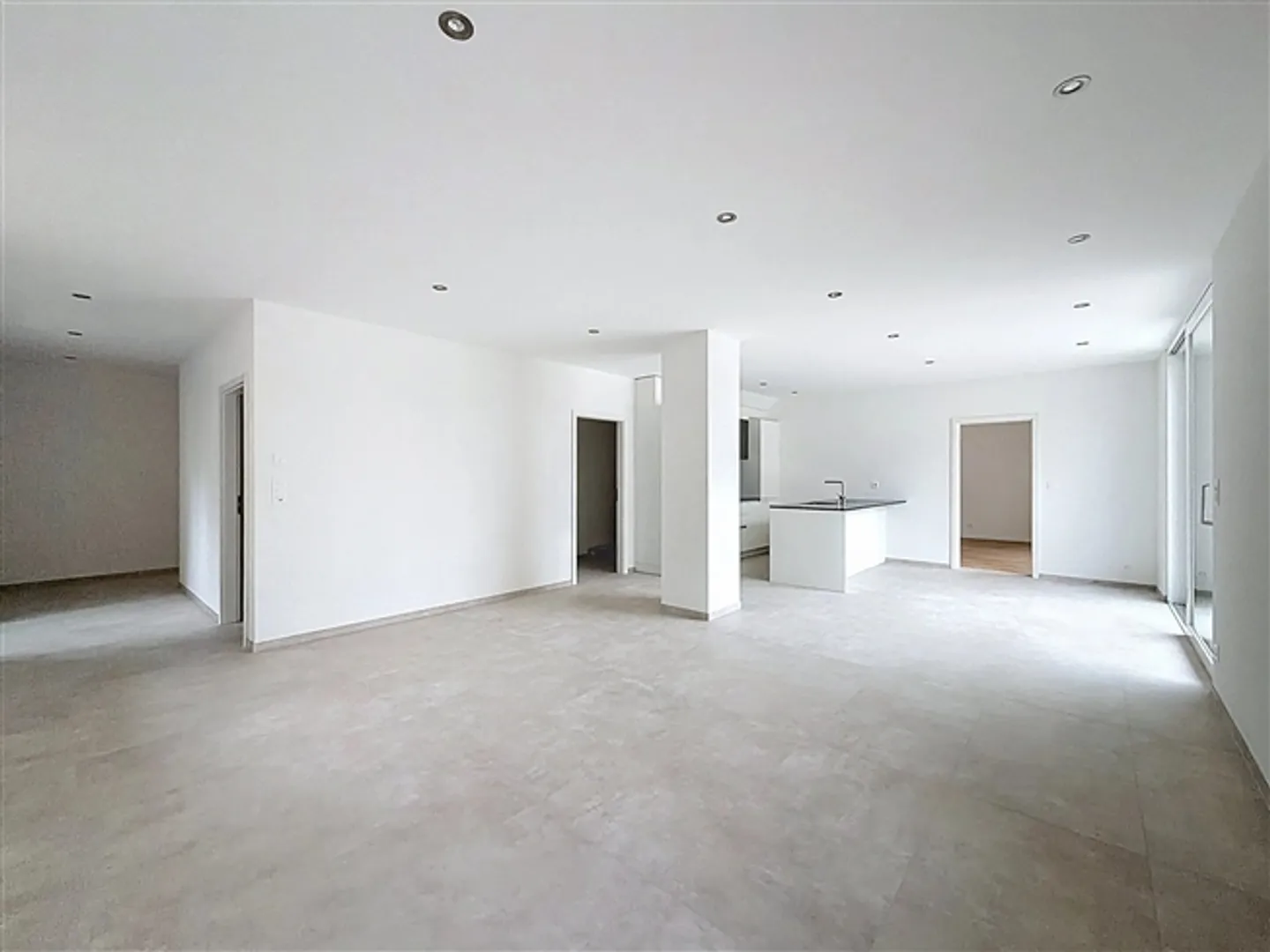 «4.5 Room apartment» - Foto 3 von 12