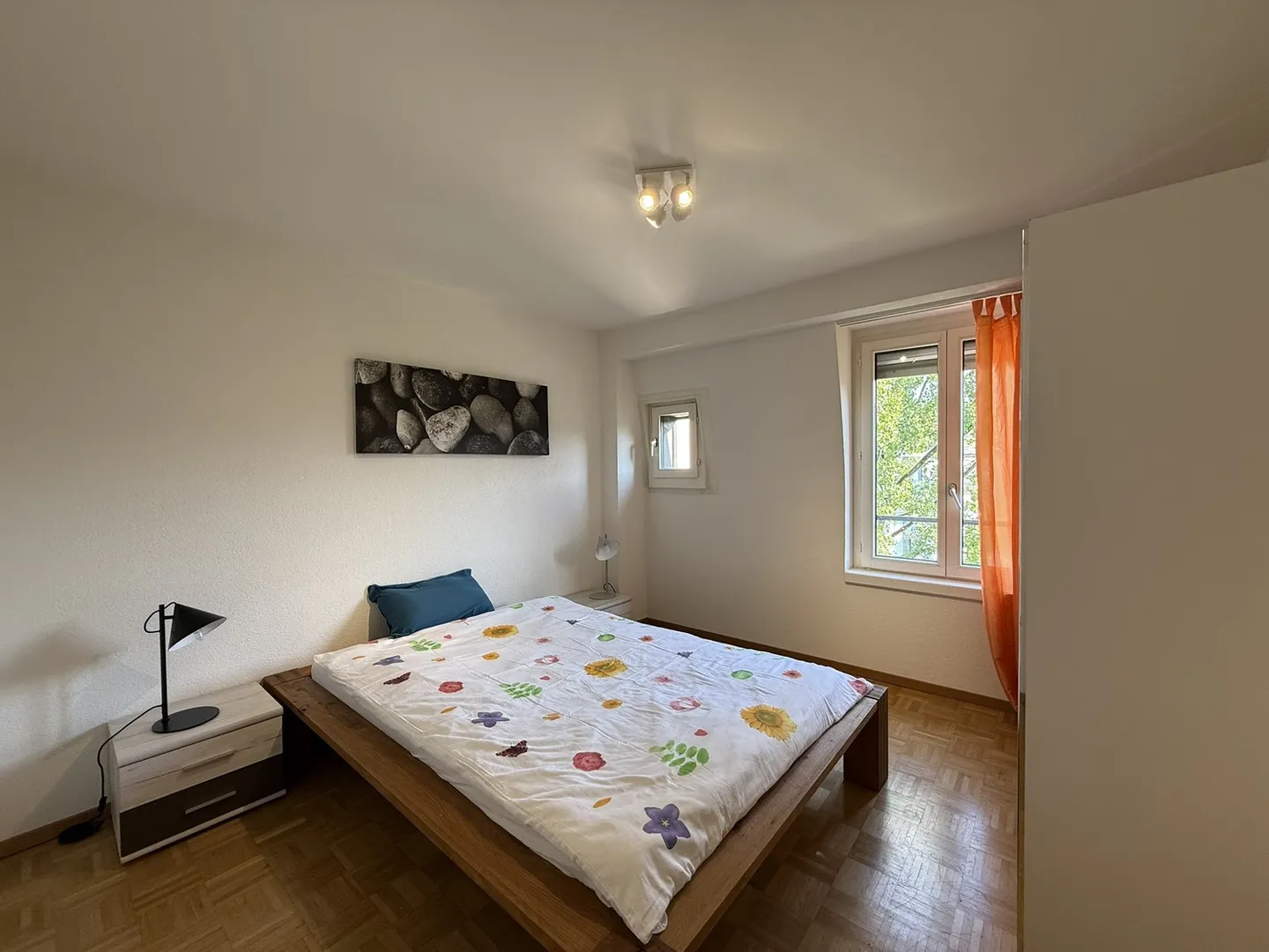 Modern 3.5-room apartment newly renovated and furnished in the heart of Zurich - Photo 8 of 13