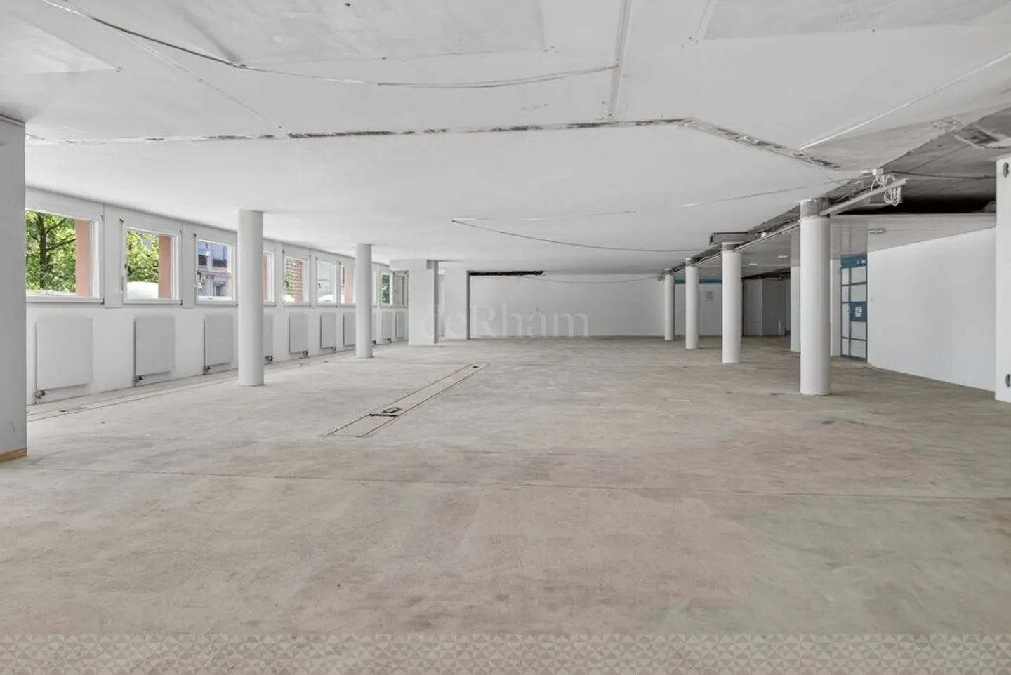 Magnificent commercial space in the center of Lausanne - Photo 9 of 9
