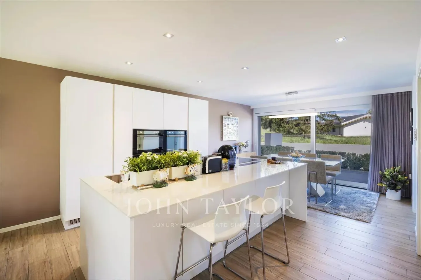 Duplex with 4.5 rooms on the ground floor - Vétroz - Photo 2 of 12