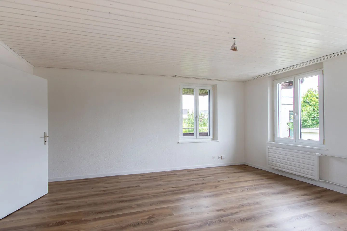 Apartment for rent - Photo 3 of 11