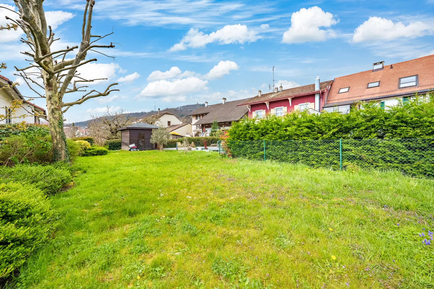 Charming Family Home in Gilly - Photo 22 of 24