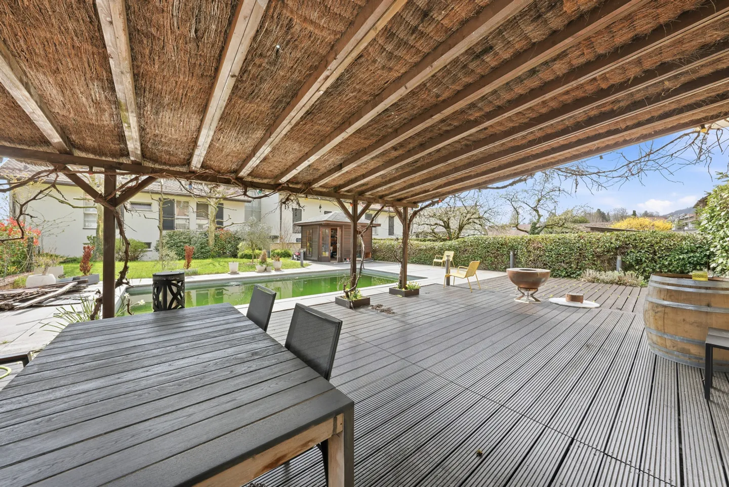 Charming Family Home in Gilly - Photo 23 of 24