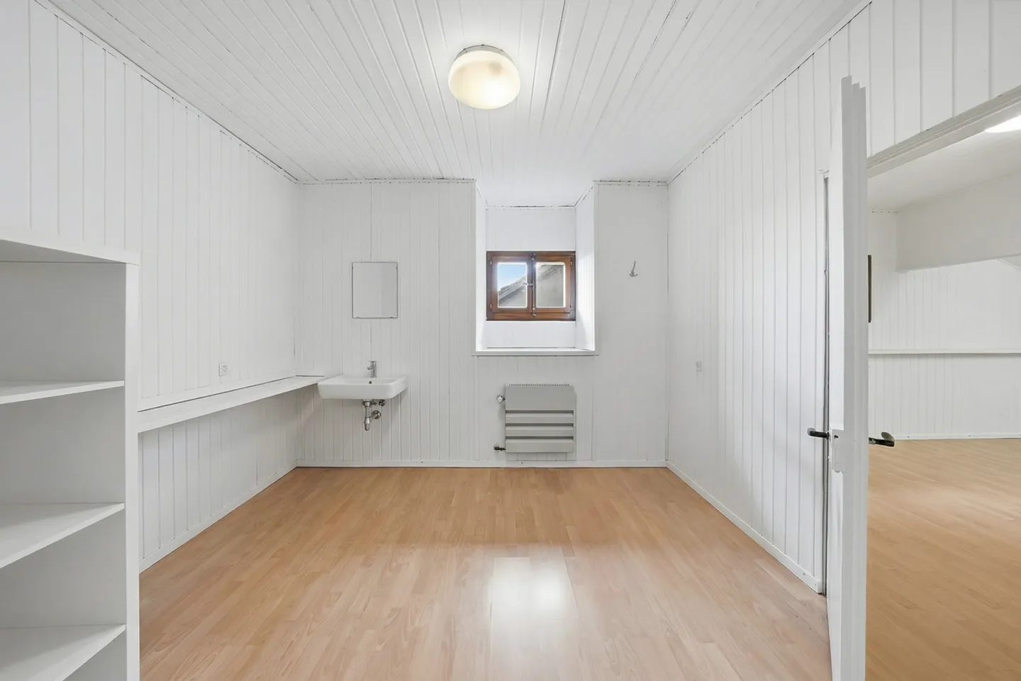 Charming Family Home in Gilly - Photo 16 of 24
