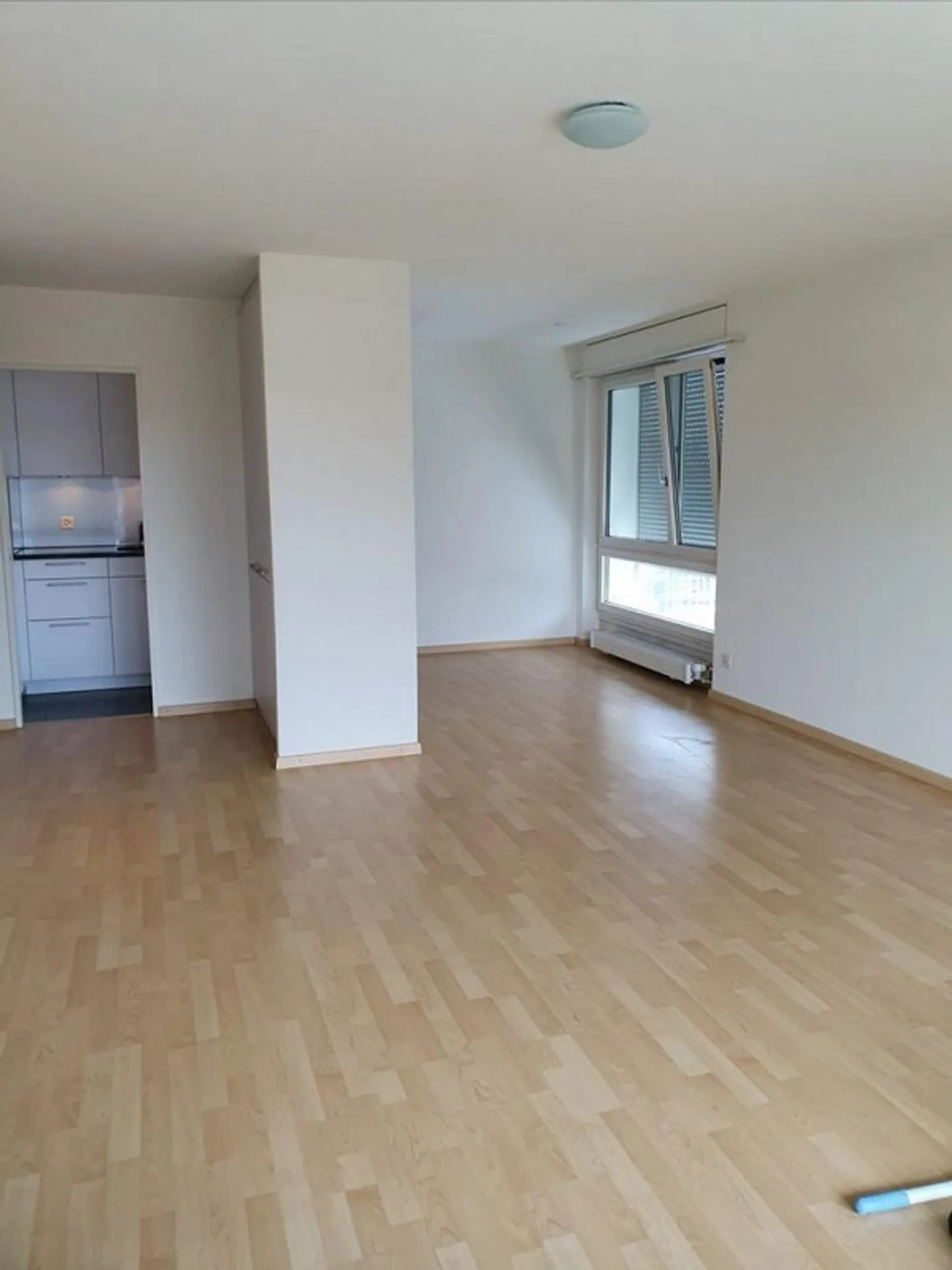 Bright apartment in the village center - Photo 3 of 4