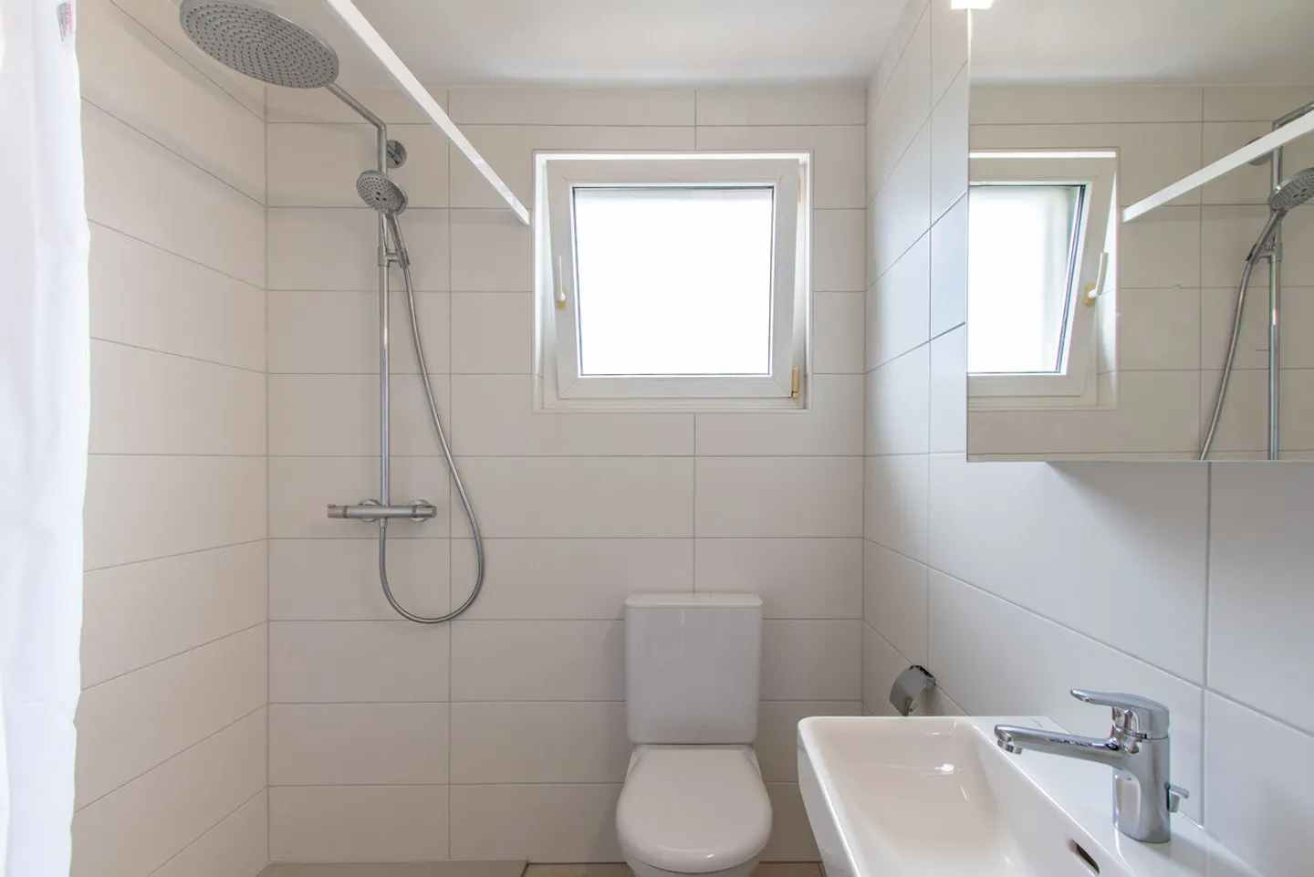 Apartment for rent - Photo 10 of 11