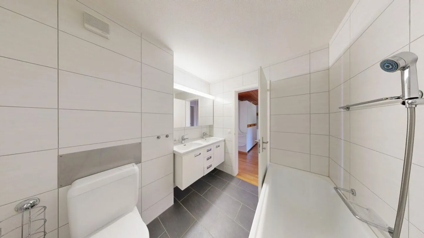 Appartamento 3.5 locali con due balconi e vista panoramica - Foto 5 di 10