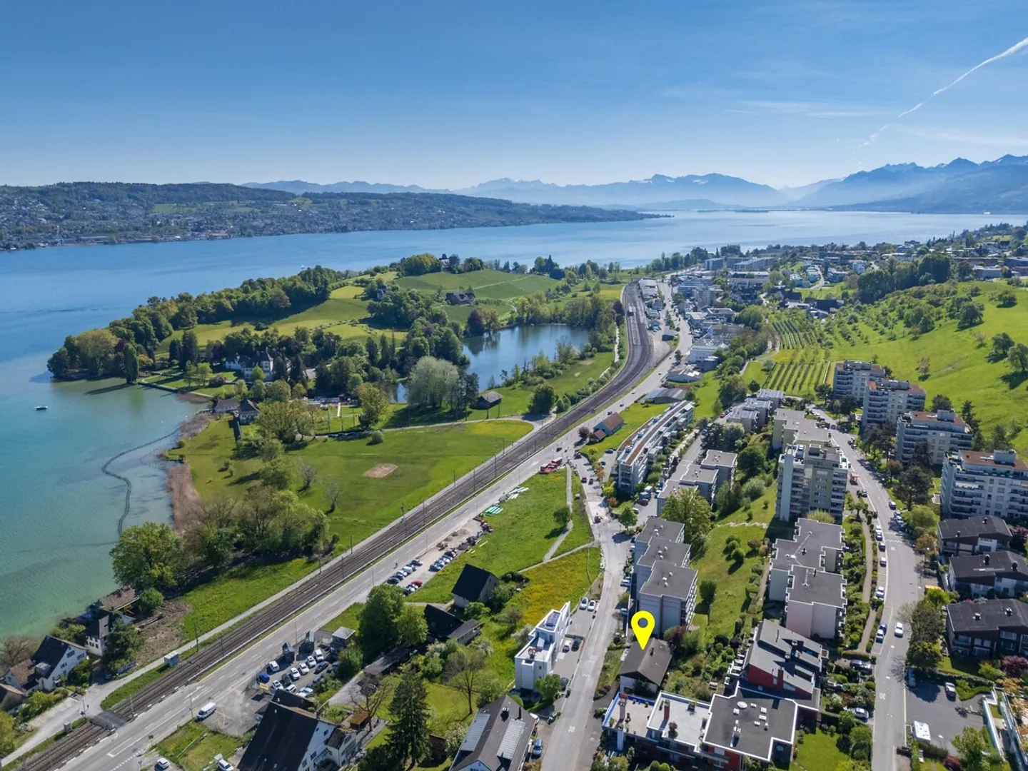 Terreno attraente con potenziale di nuova costruzione in riva al lago - Foto 1 di 10