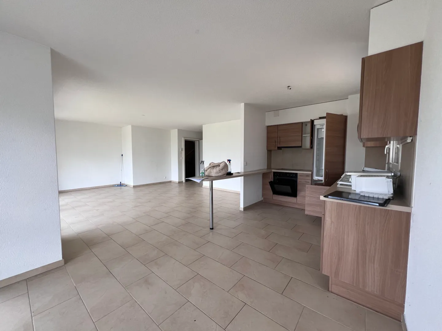 4.5 Room Apartment - Photo 2 of 5