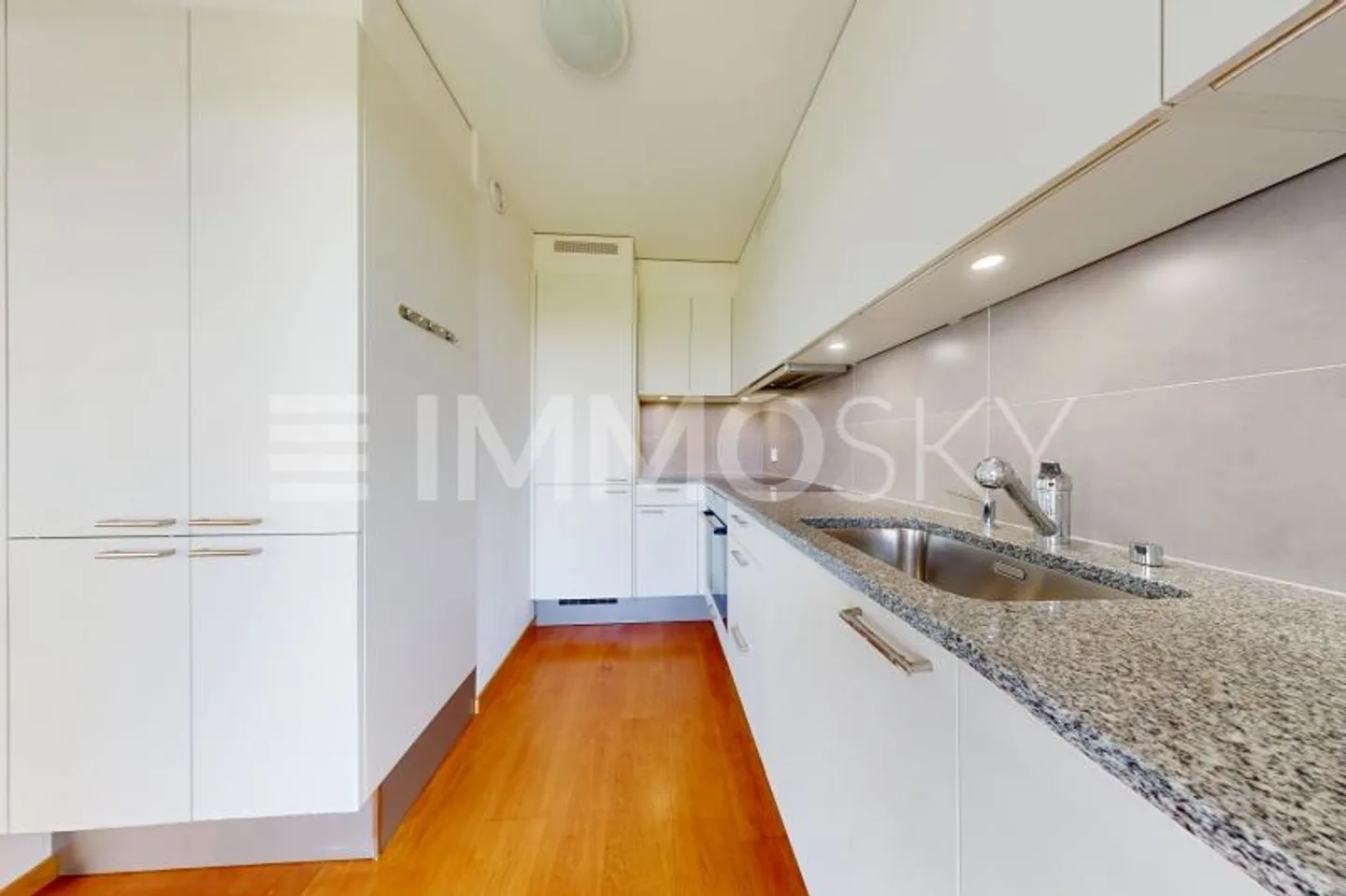 Mont-sur-Lausanne - Spacious 2.5 room bright apartment - Photo 4 of 7