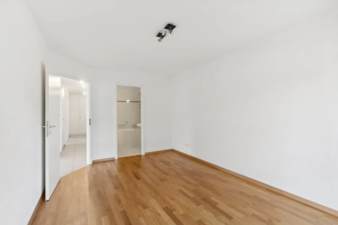 Magnifique bien de rendement de 4,5 pièces proche du centre-ville - Foto 8 di 12