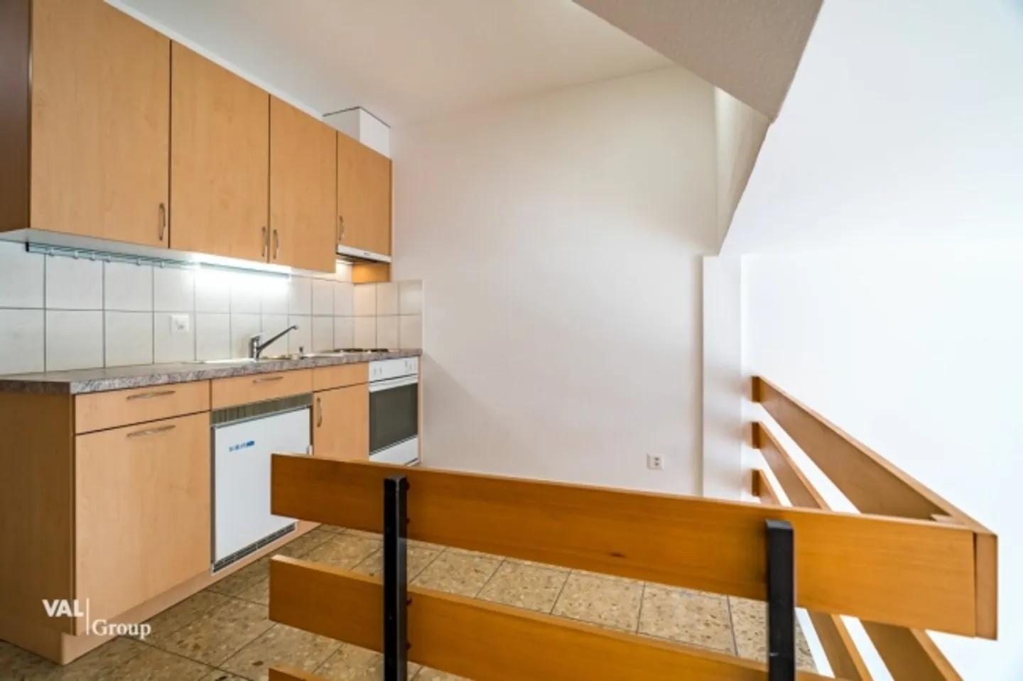 Attractive studio with optimal room layout and terrace in a quiet location - Photo 3 of 12