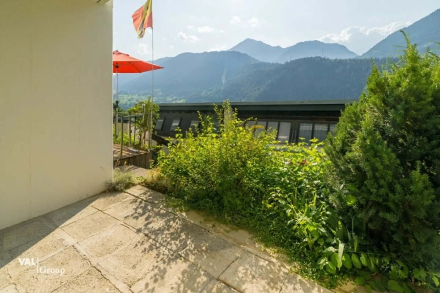 Attractive studio with optimal room layout and terrace in a quiet location - Photo 7 of 12