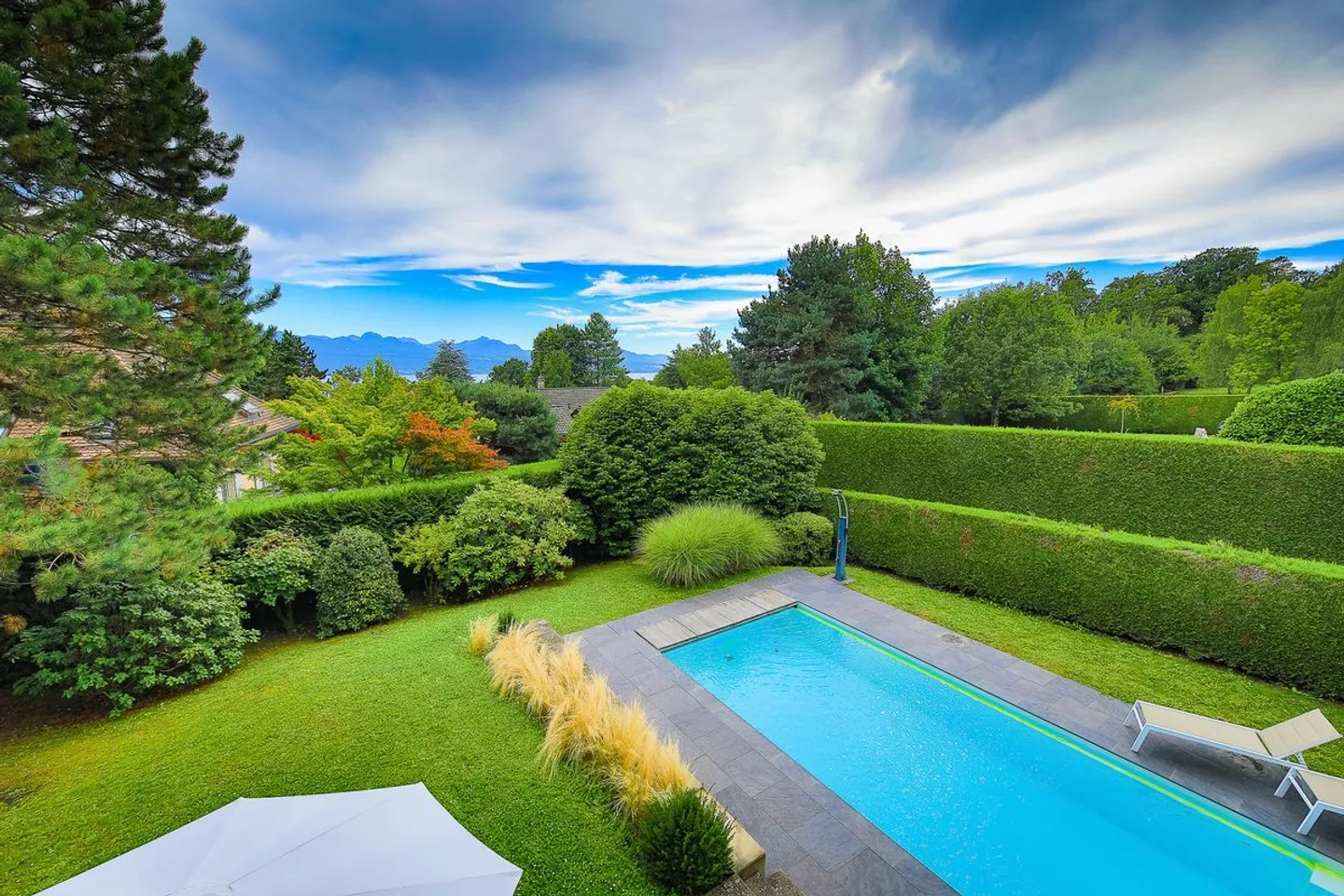 Prestigious property surrounded by greenery in Lausanne - Photo 1 of 11