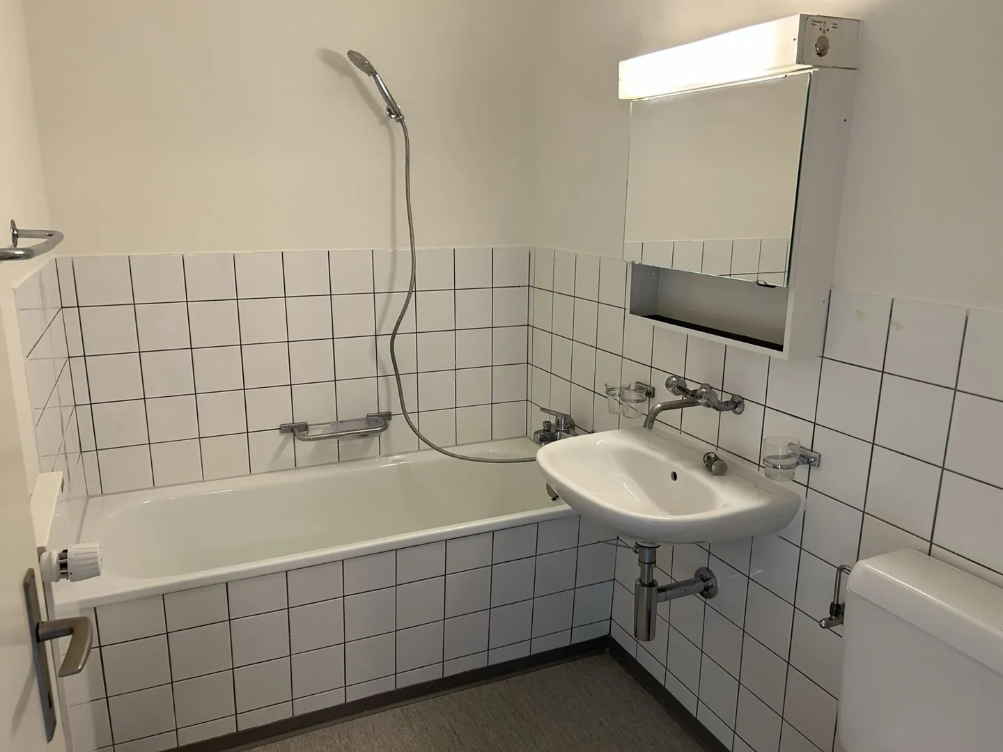 Appartamento 3.5 locali 1° piano con bella vista e sole serale - Foto 3 di 7