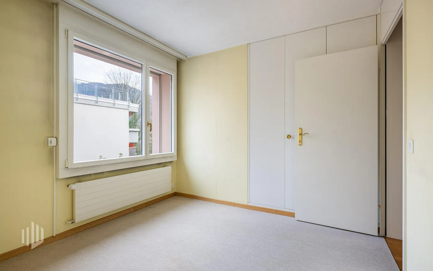 ImmoWyss - Living with Style and Comfort Near the Train Station in Seefeld Thun - Photo 7 of 8