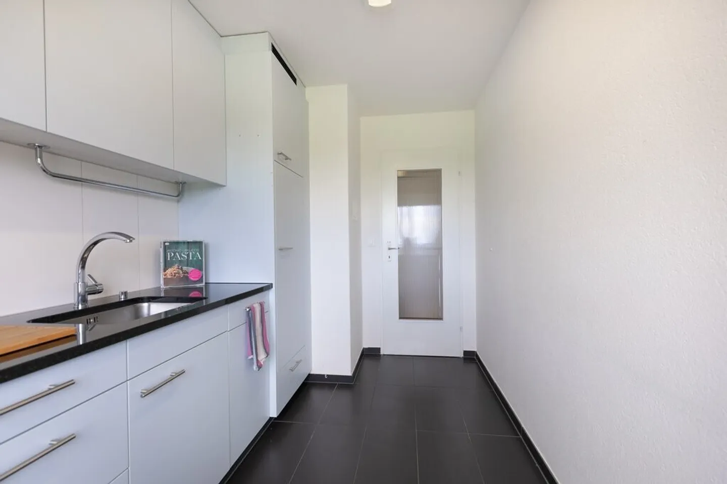 "Here ends your apartment search" - Photo 5 of 7