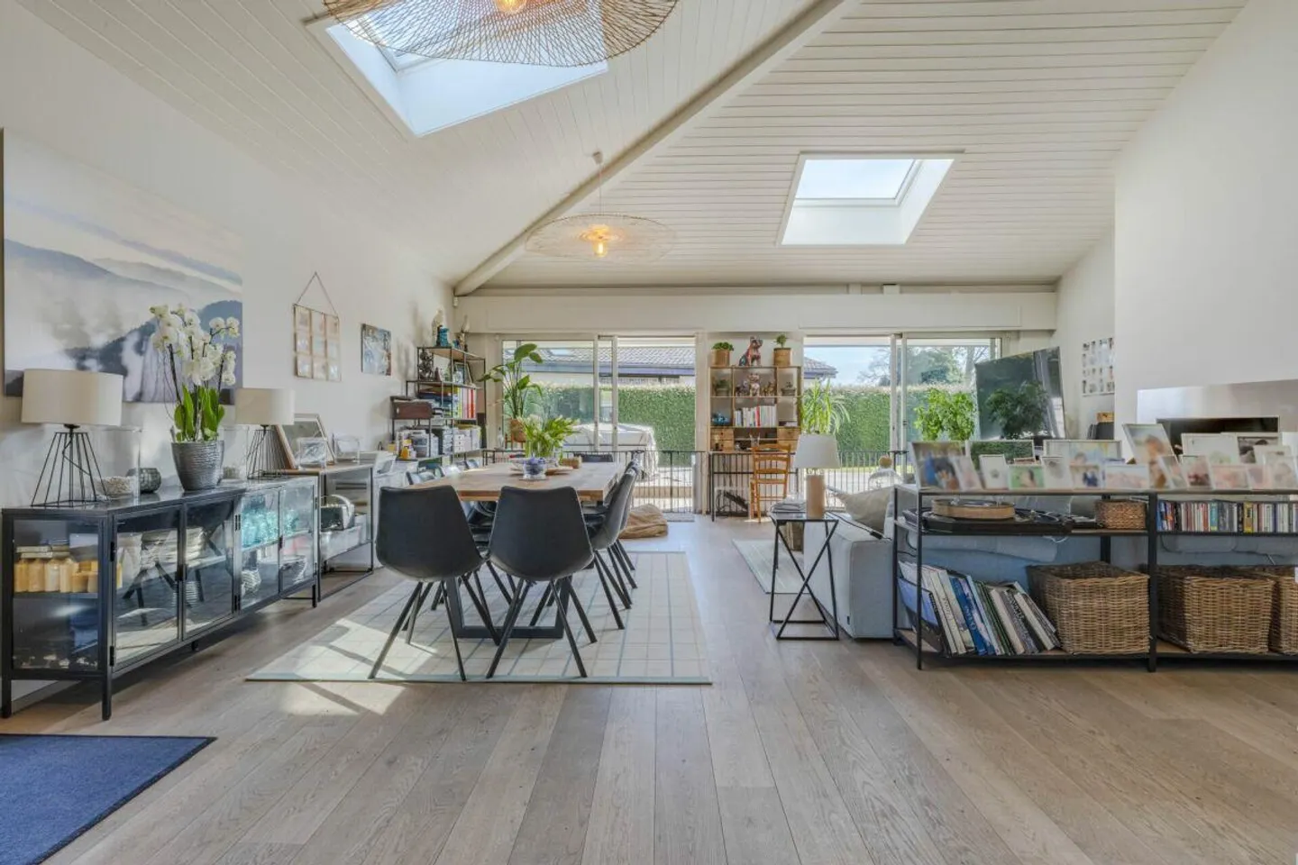 EXCLUSIVE: Individual Villa 5 Rooms in Founex - Photo 4 of 9