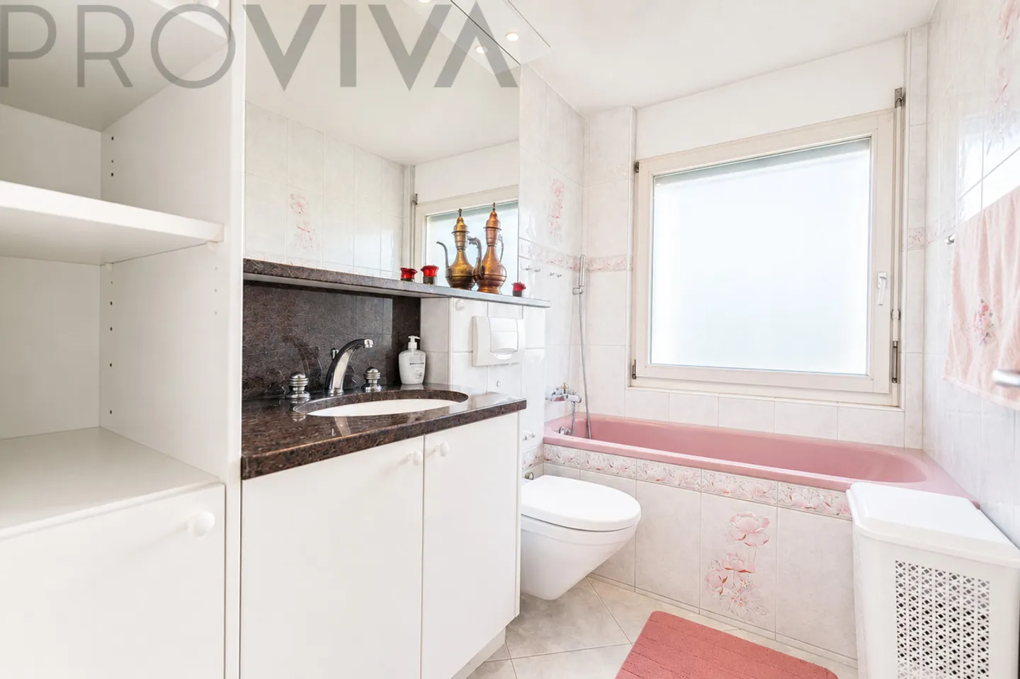 Move in and feel at home – well-kept home with high quality of life - Photo 13 of 15